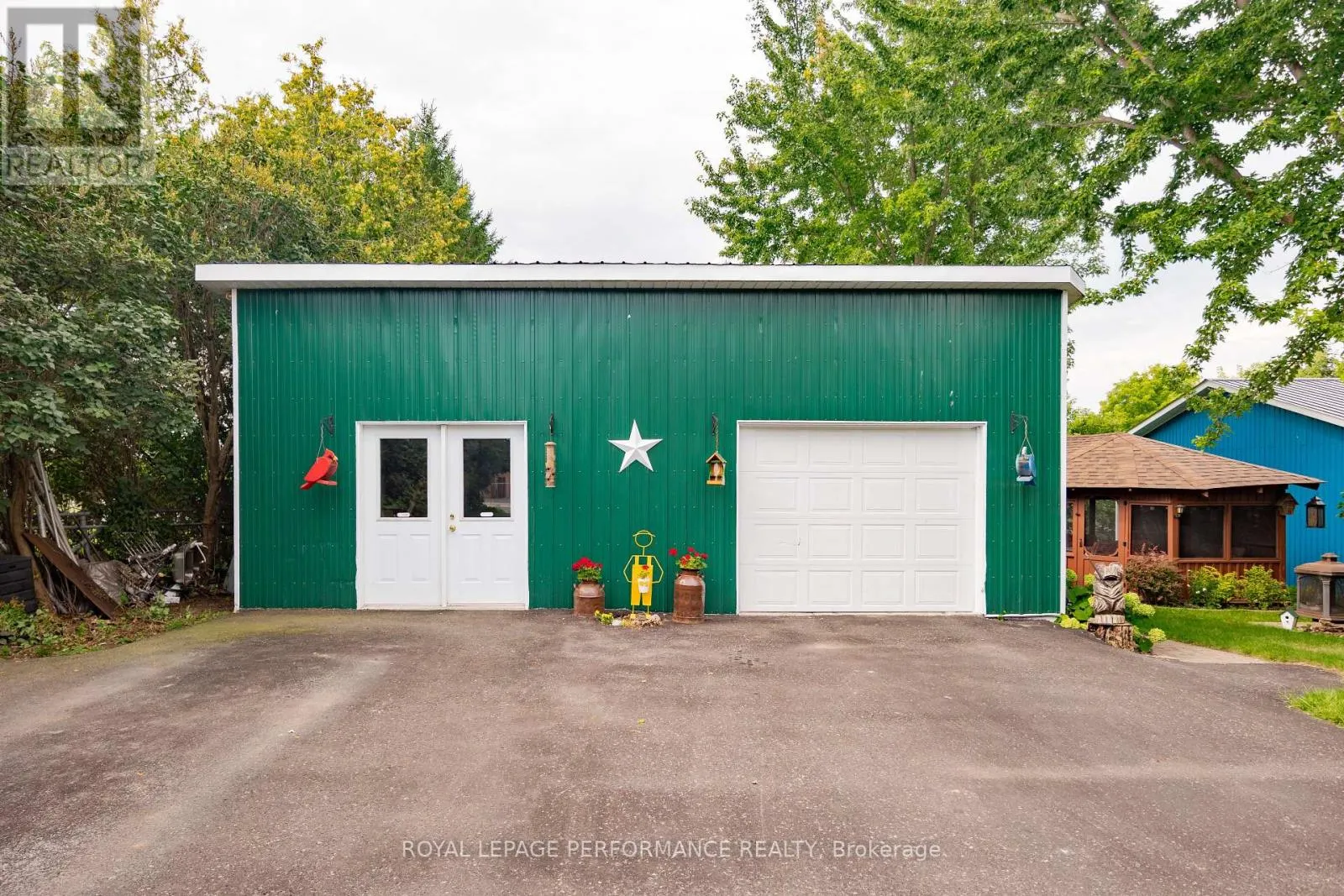 174 MAIN STREET S
