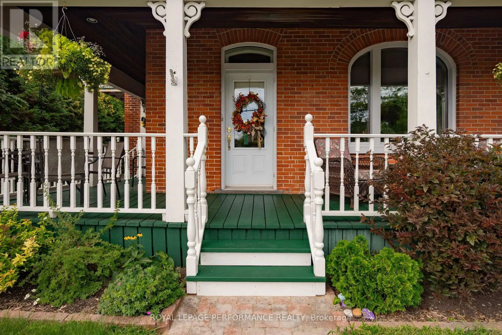 174 MAIN STREET S