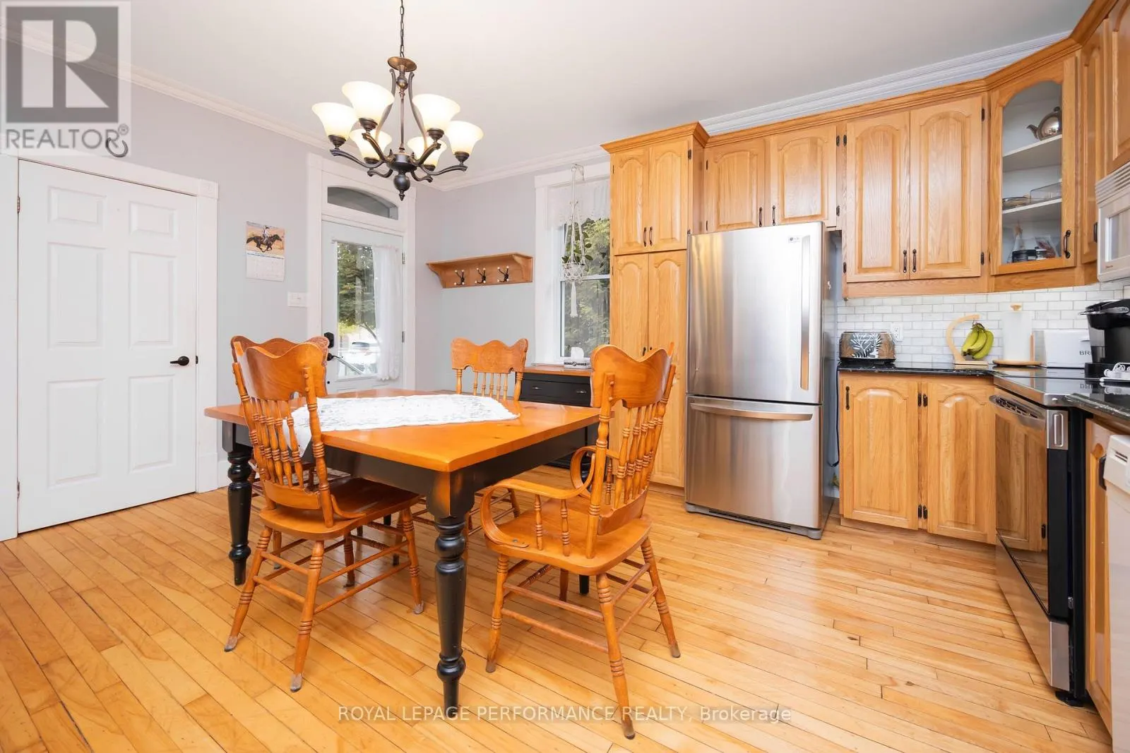 174 MAIN STREET S