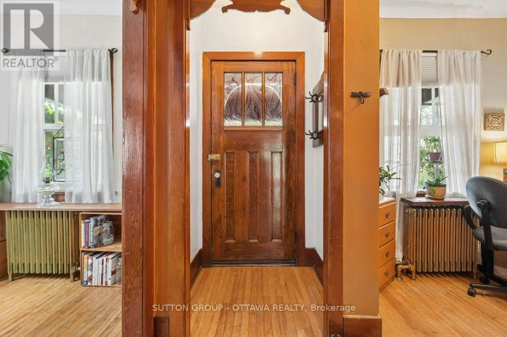23 PINEHURST AVENUE