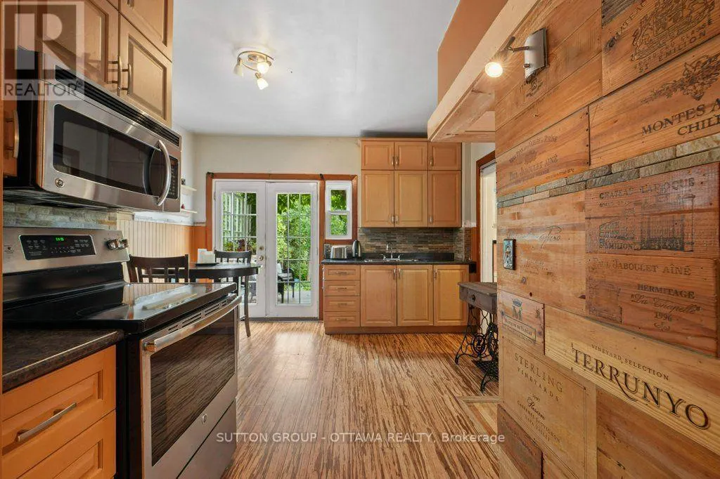 23 PINEHURST AVENUE