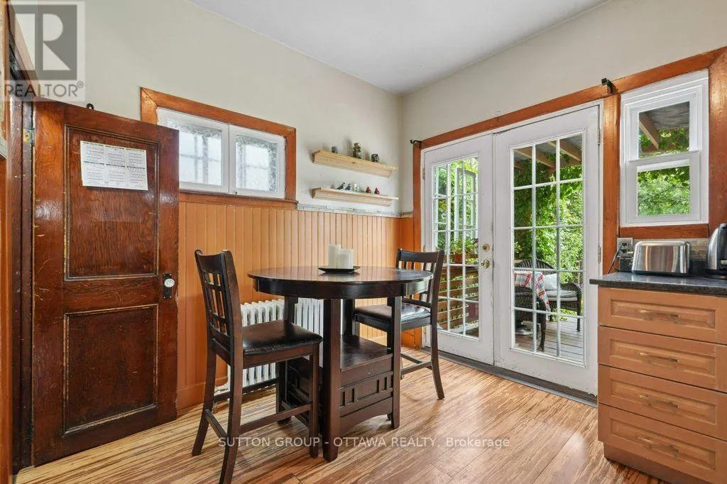 23 PINEHURST AVENUE
