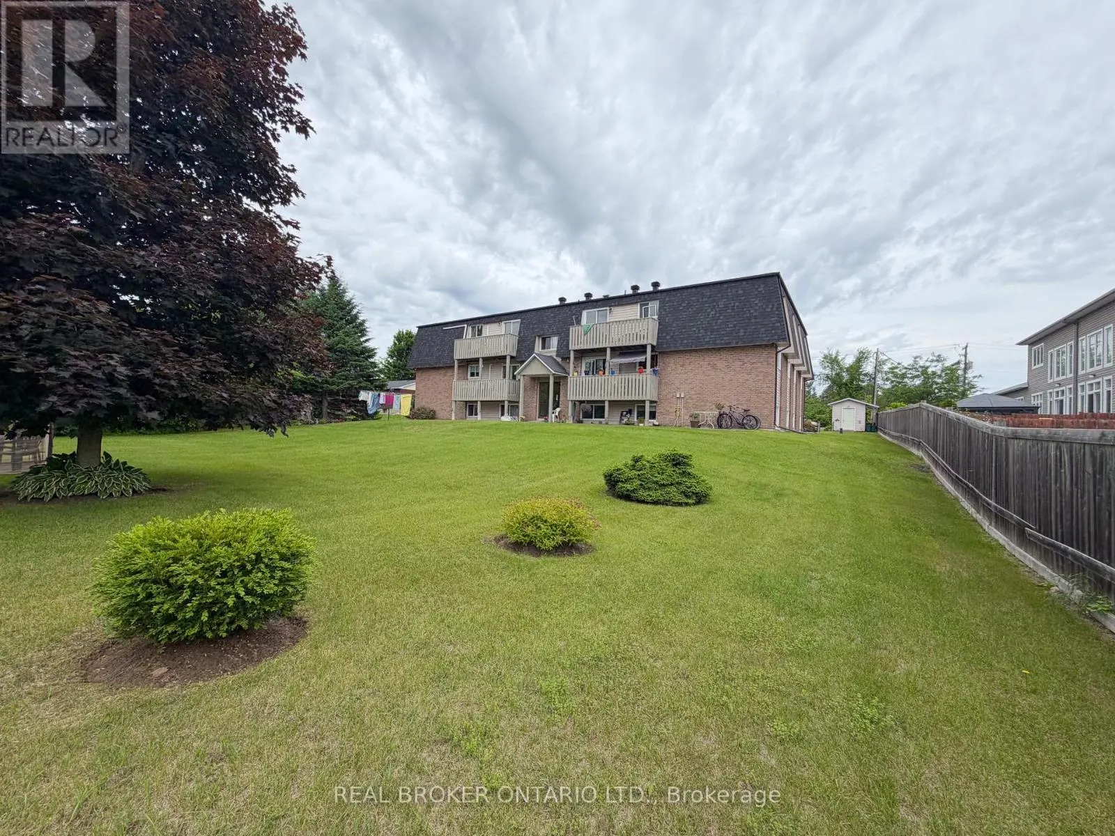 12 - 140 GEORGE STREET W