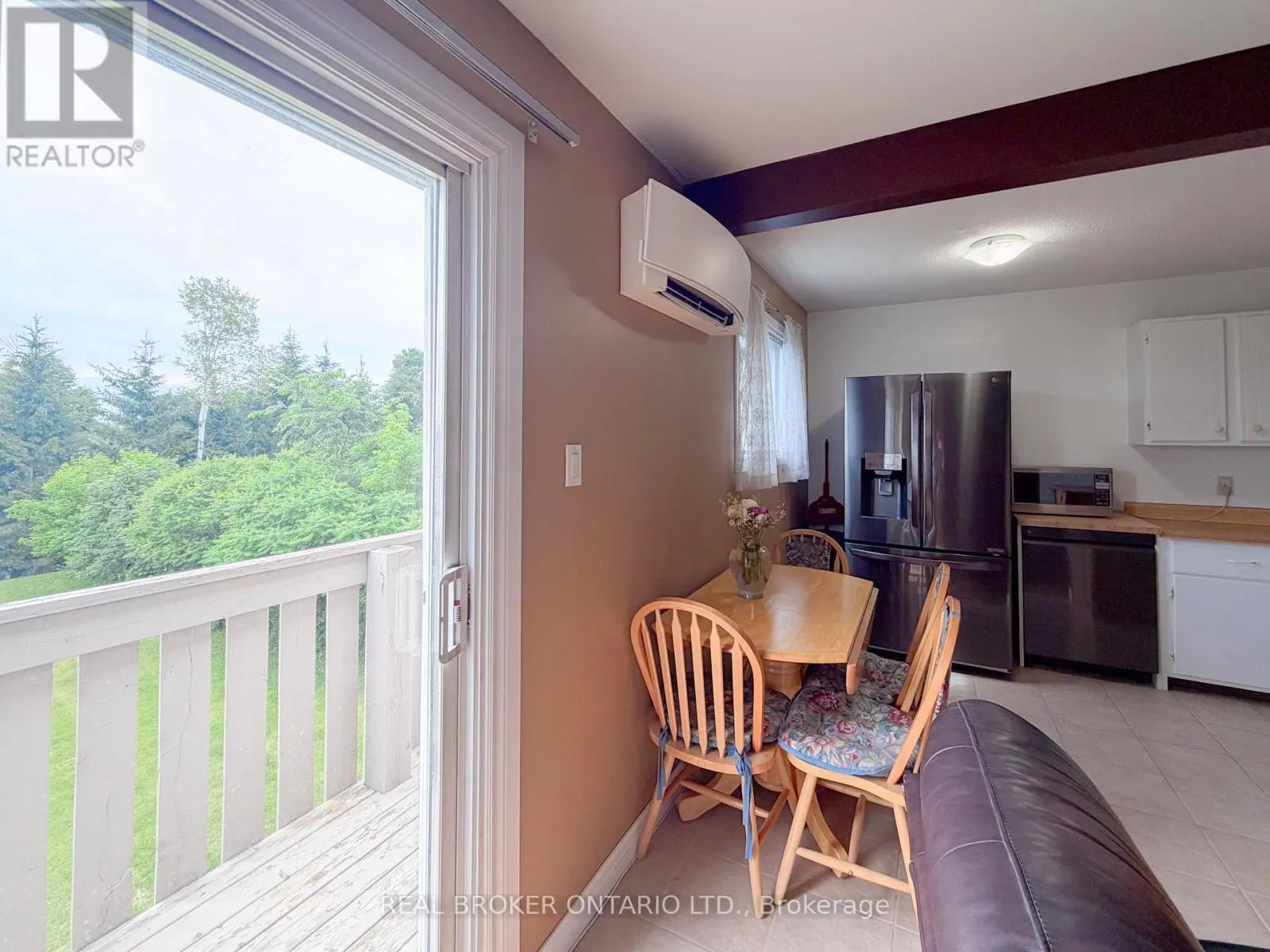 12 - 140 GEORGE STREET W