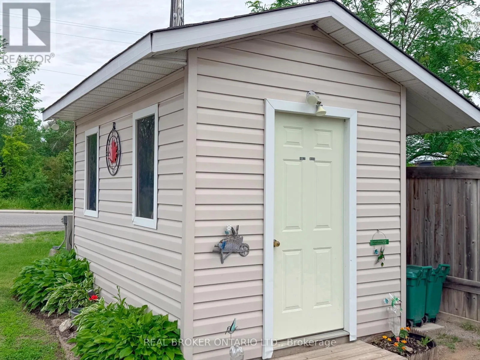 12 - 140 GEORGE STREET W