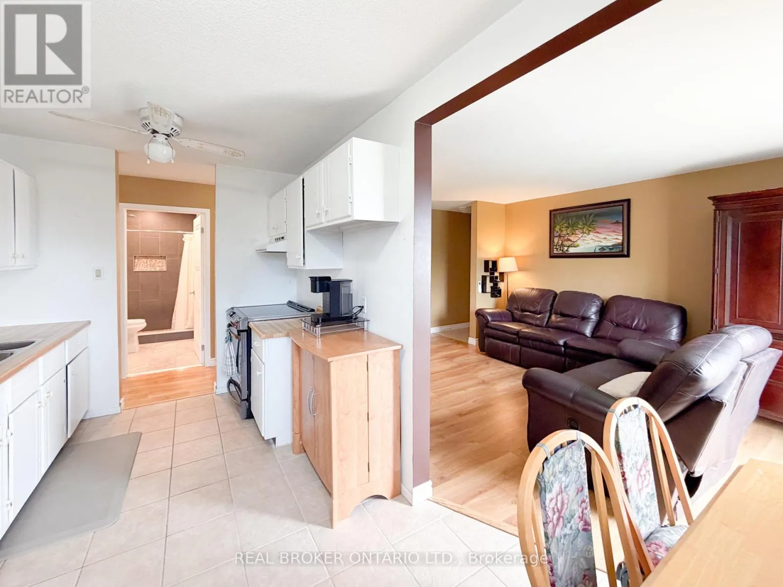 12 - 140 GEORGE STREET W