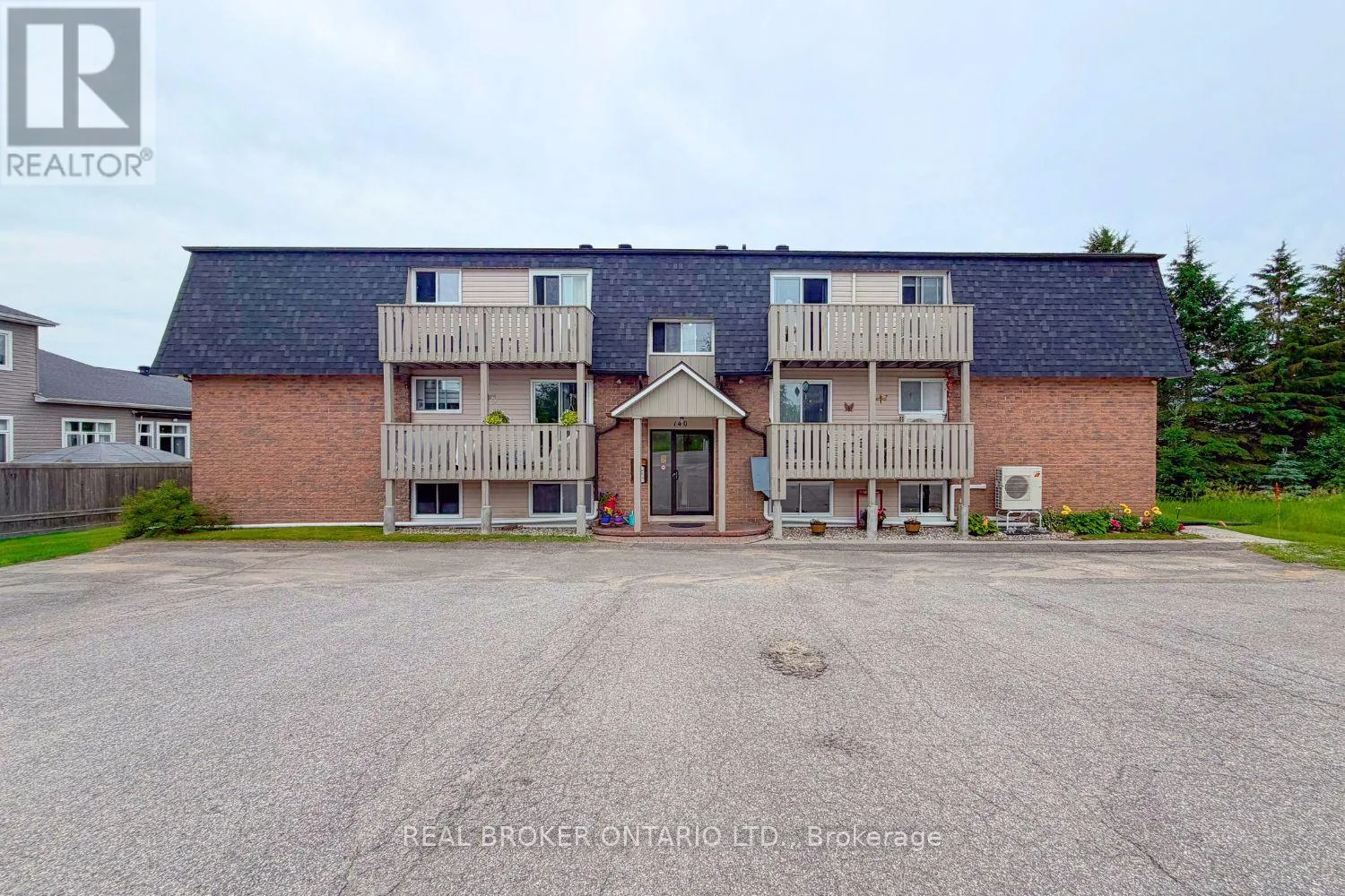 12 - 140 GEORGE STREET W