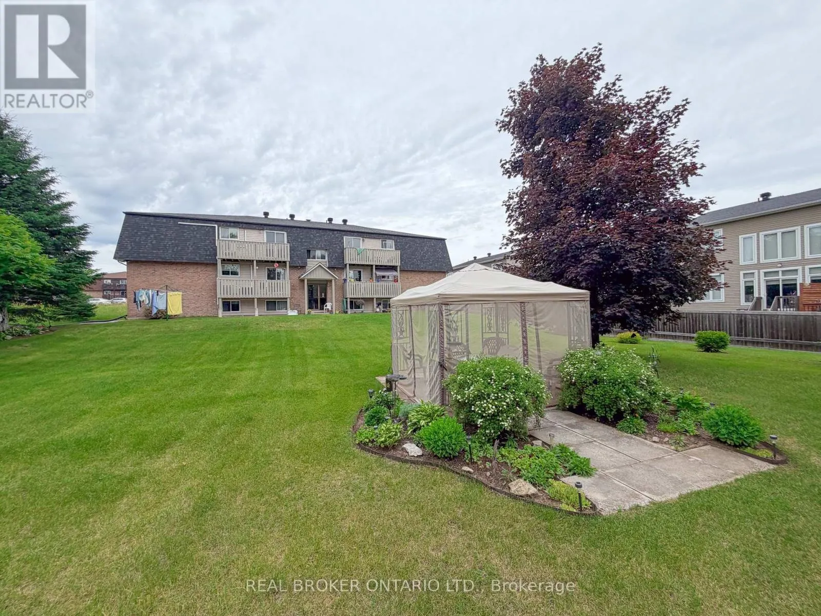 12 - 140 GEORGE STREET W