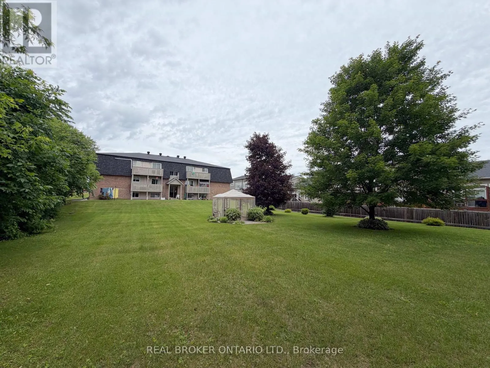 12 - 140 GEORGE STREET W