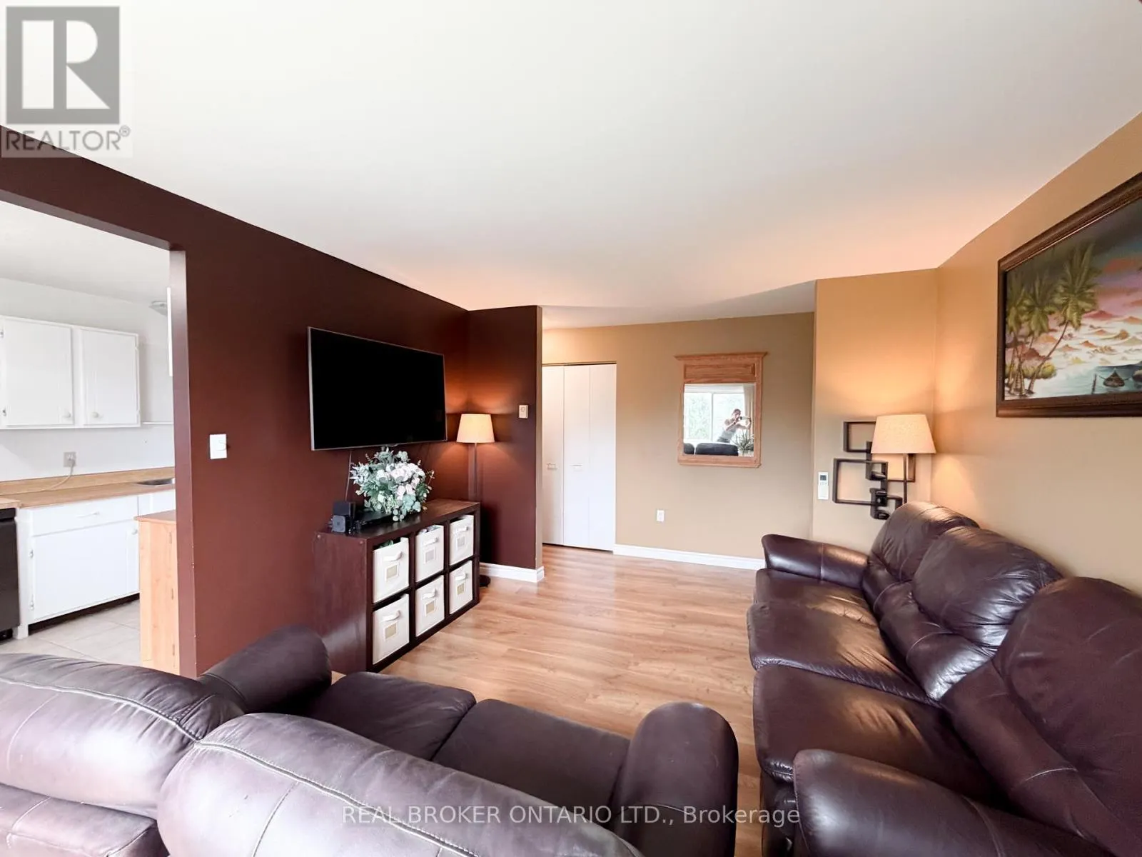 12 - 140 GEORGE STREET W