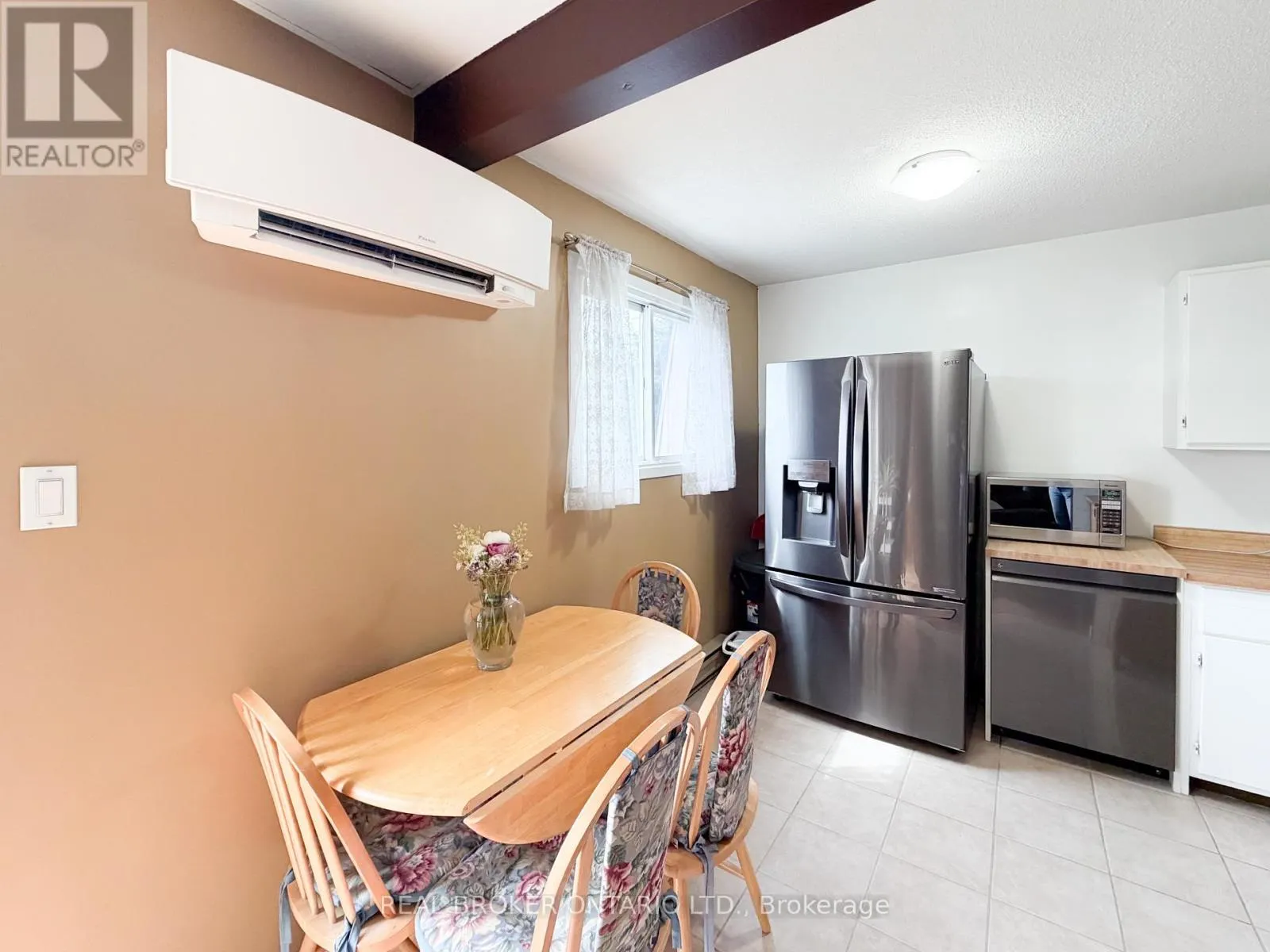 12 - 140 GEORGE STREET W