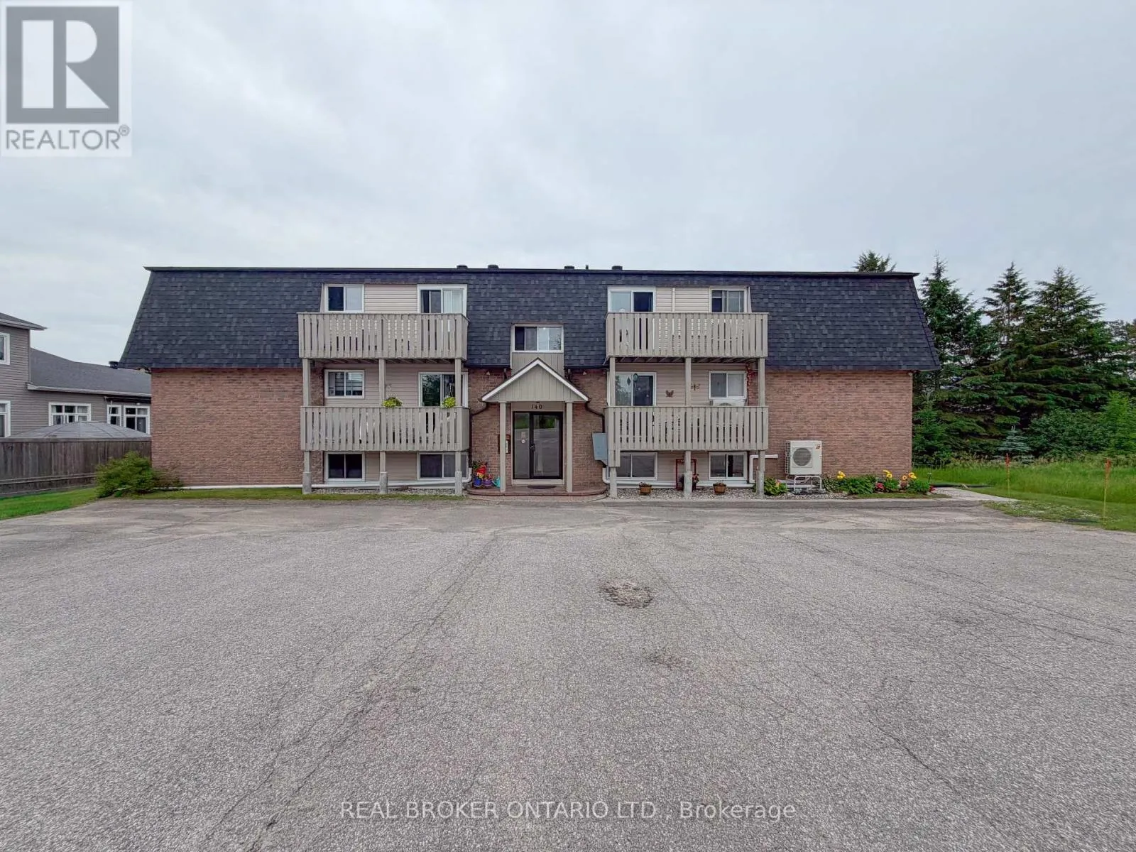 12 - 140 GEORGE STREET W