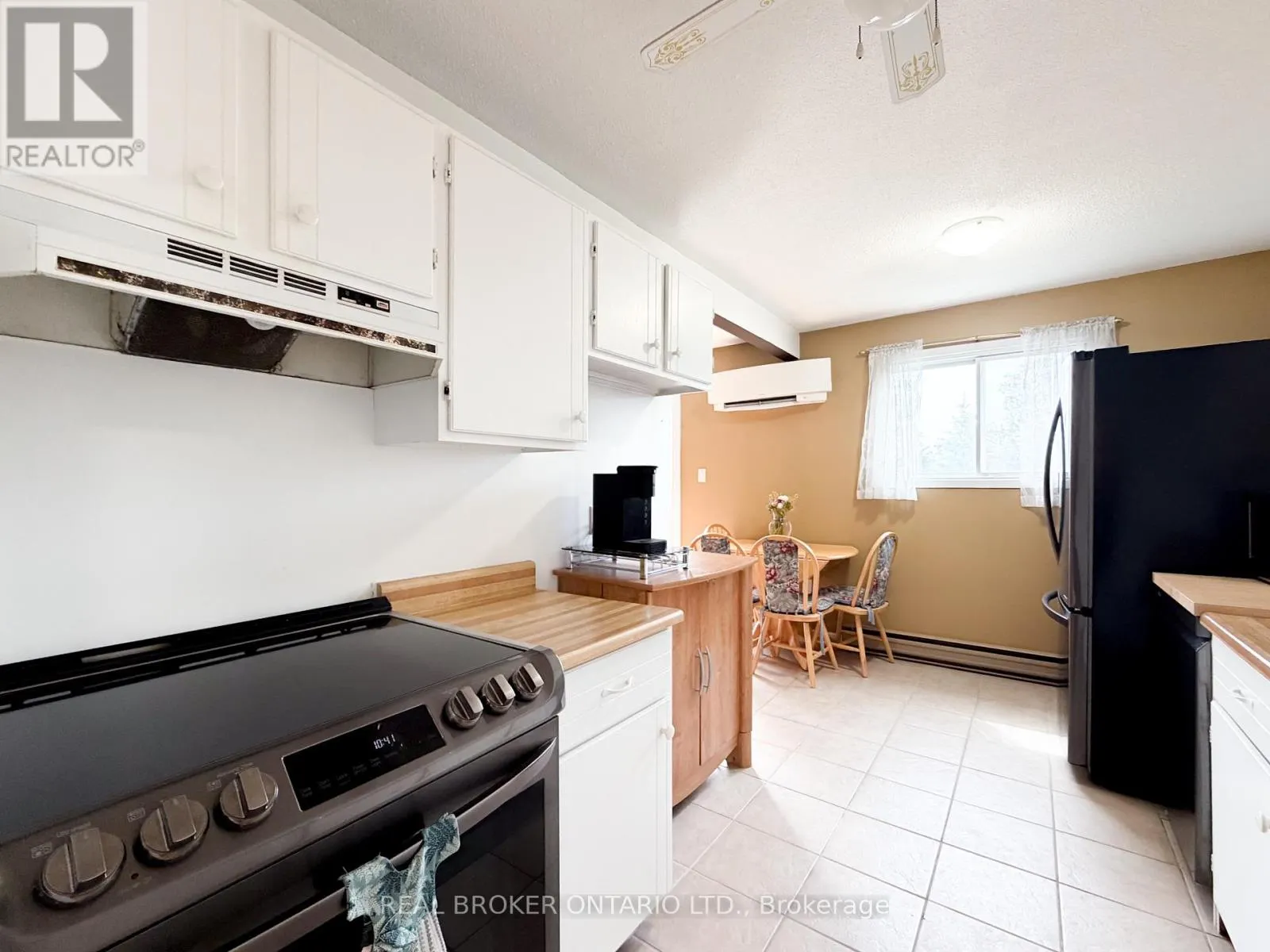 12 - 140 GEORGE STREET W