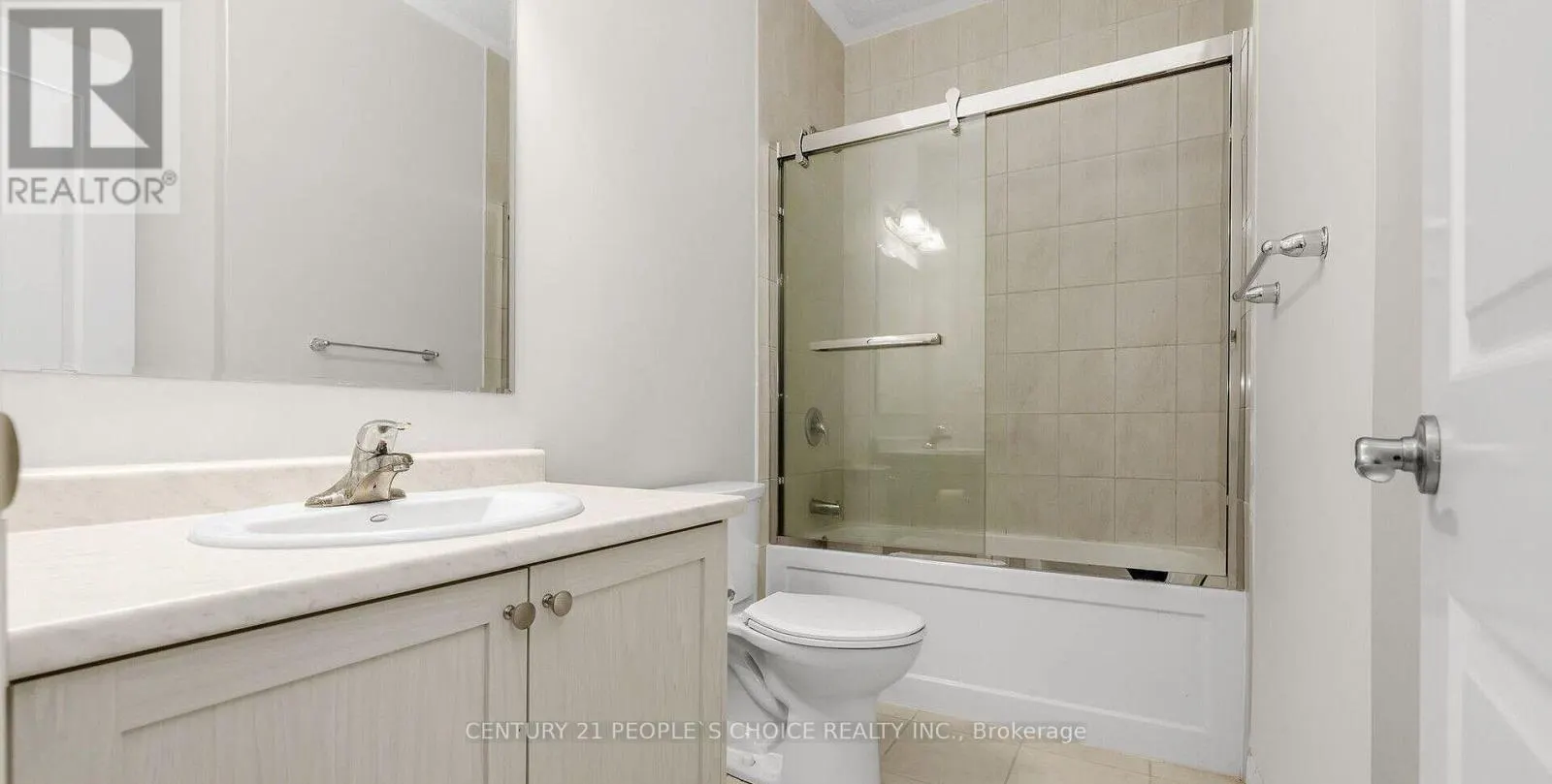 C 43 - 25 ISHERWOOD AVENUE