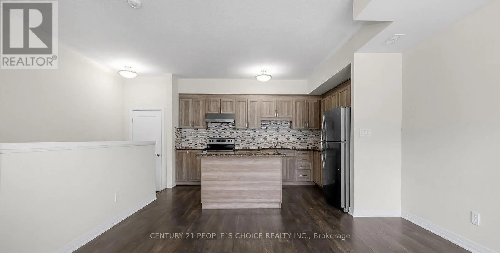 C 43 - 25 ISHERWOOD AVENUE