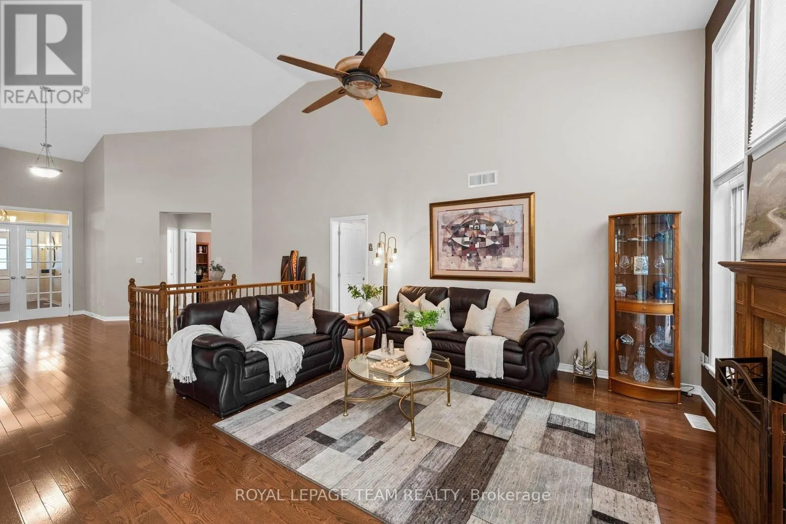 6 KNOTWOOD COURT