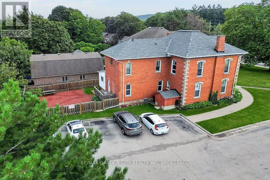 91 MAIN STREET E
