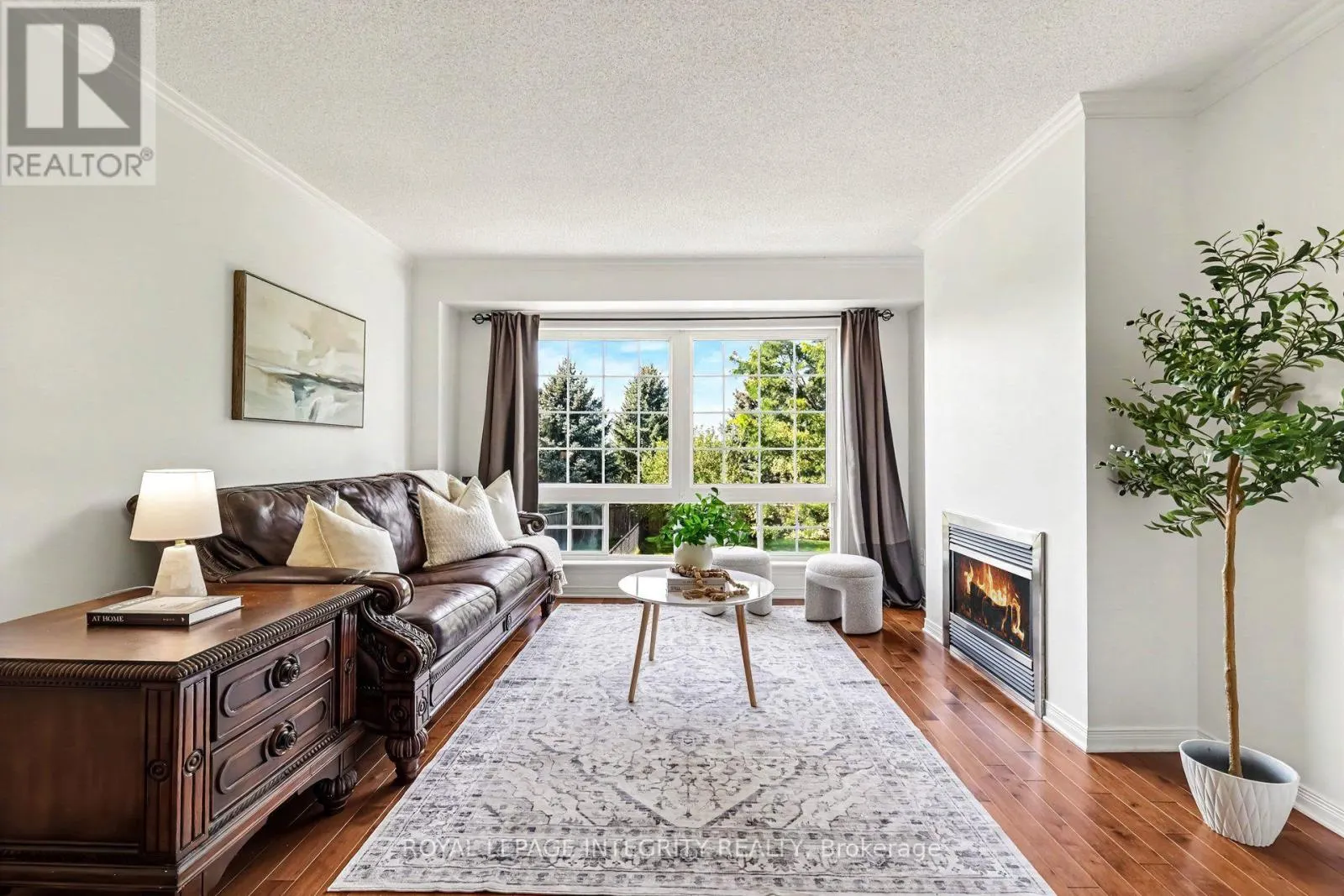 102 HAWKTREE RIDGE