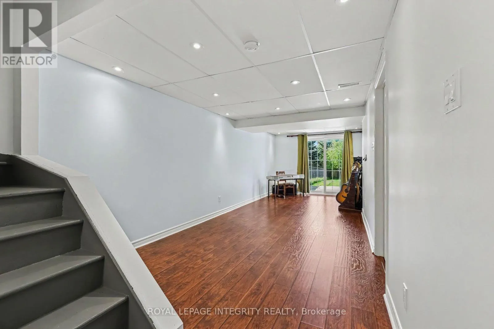 102 HAWKTREE RIDGE