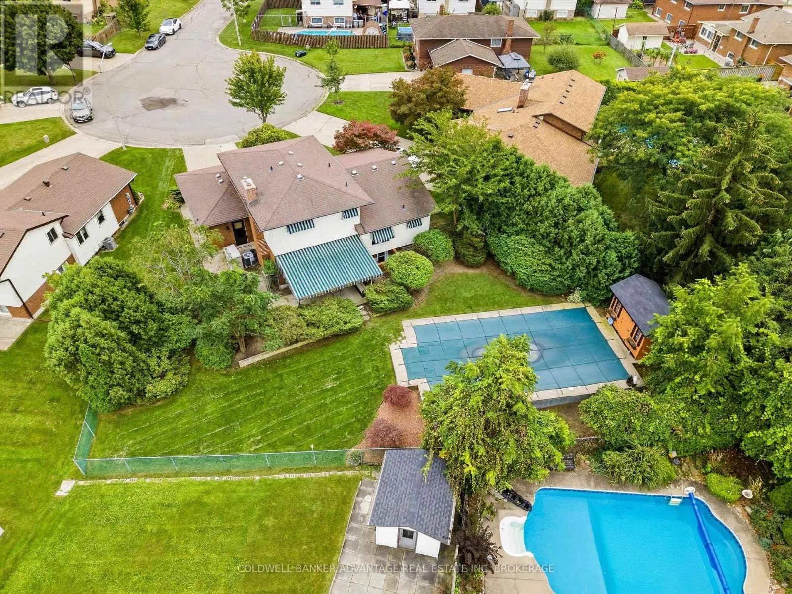 7 LEE CRESCENT