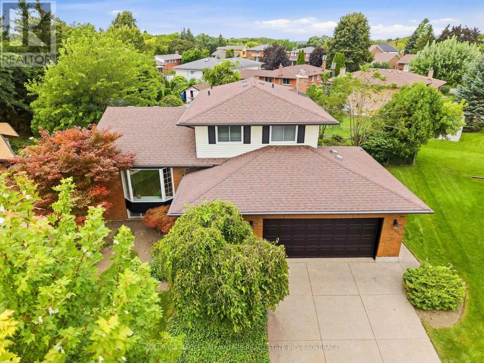 7 LEE CRESCENT
