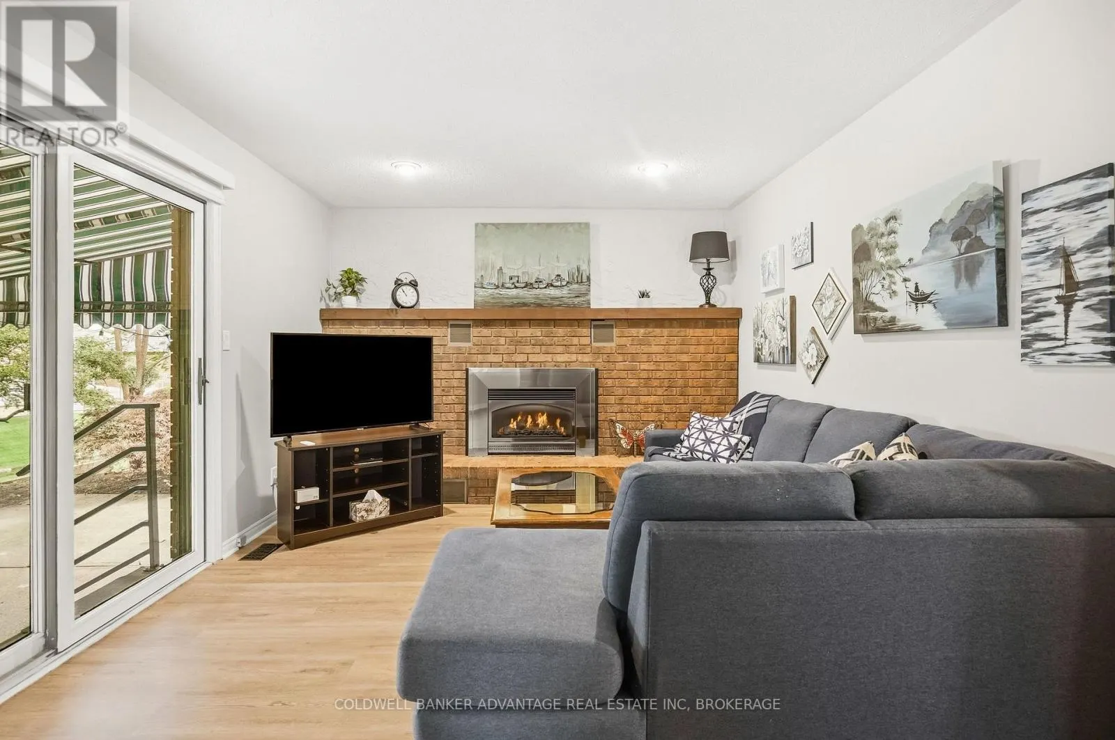 7 LEE CRESCENT