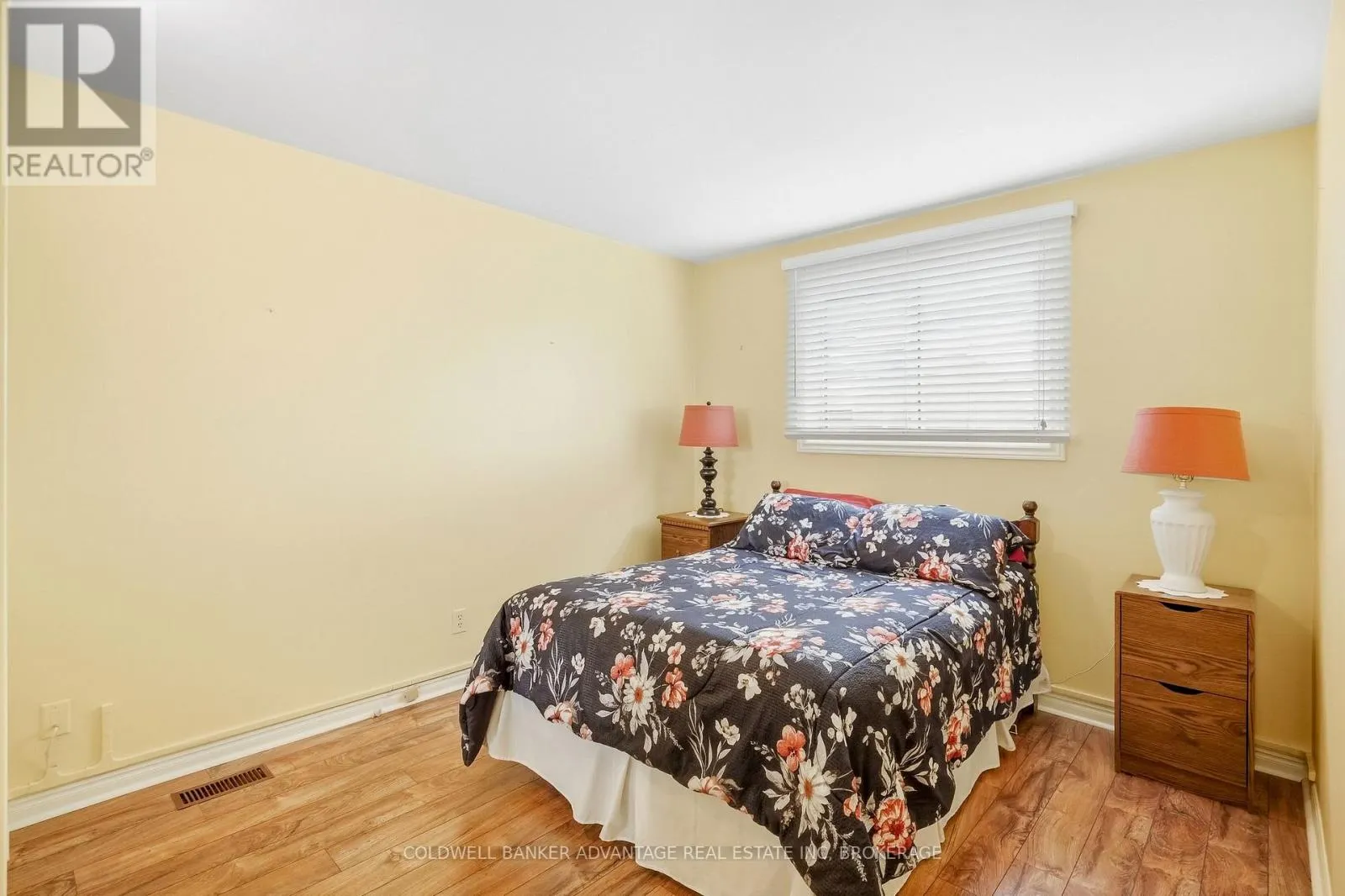 7 LEE CRESCENT