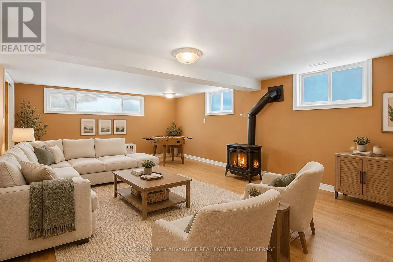 7 LEE CRESCENT