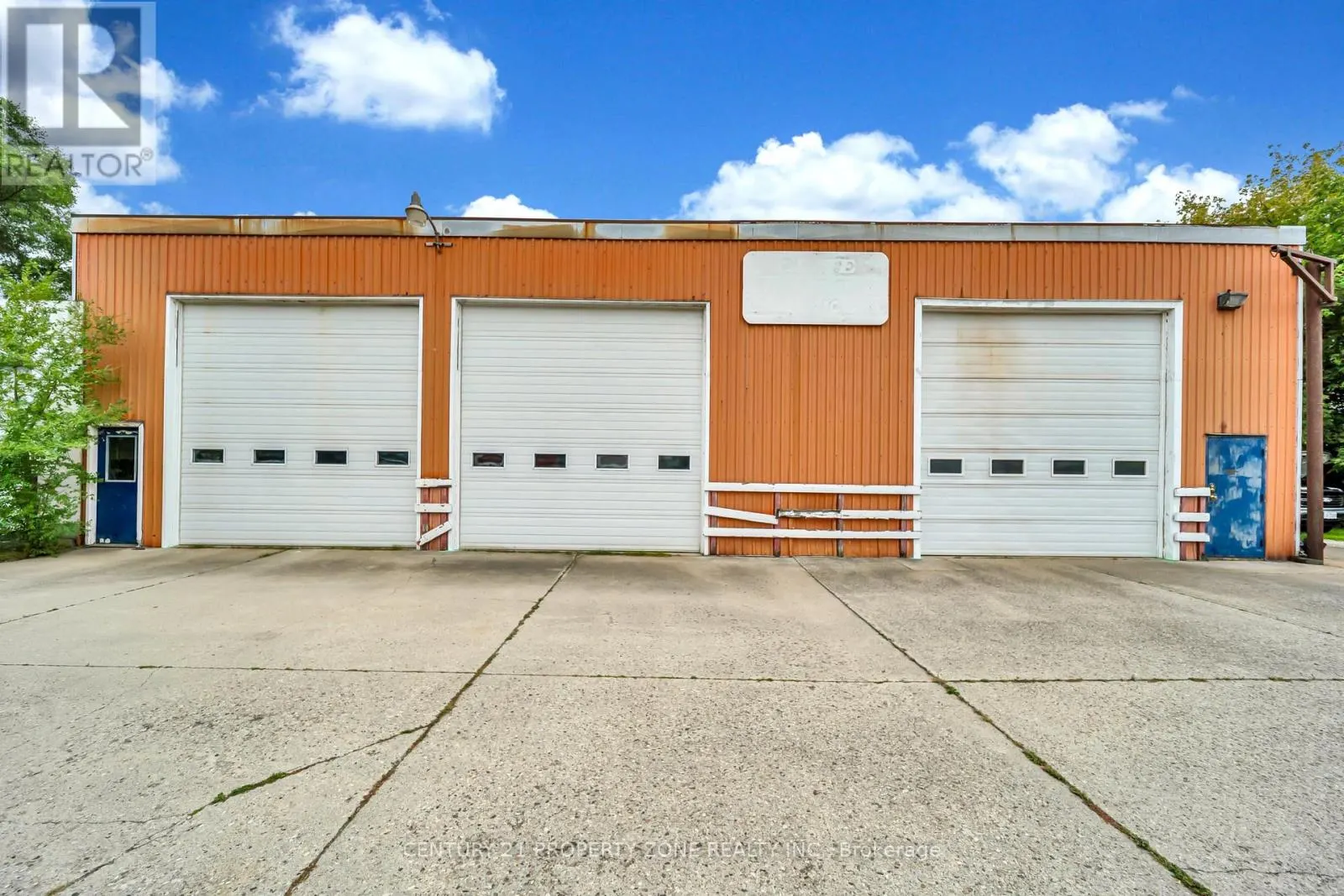 685722 OXFORD COUNTY HWY 2
