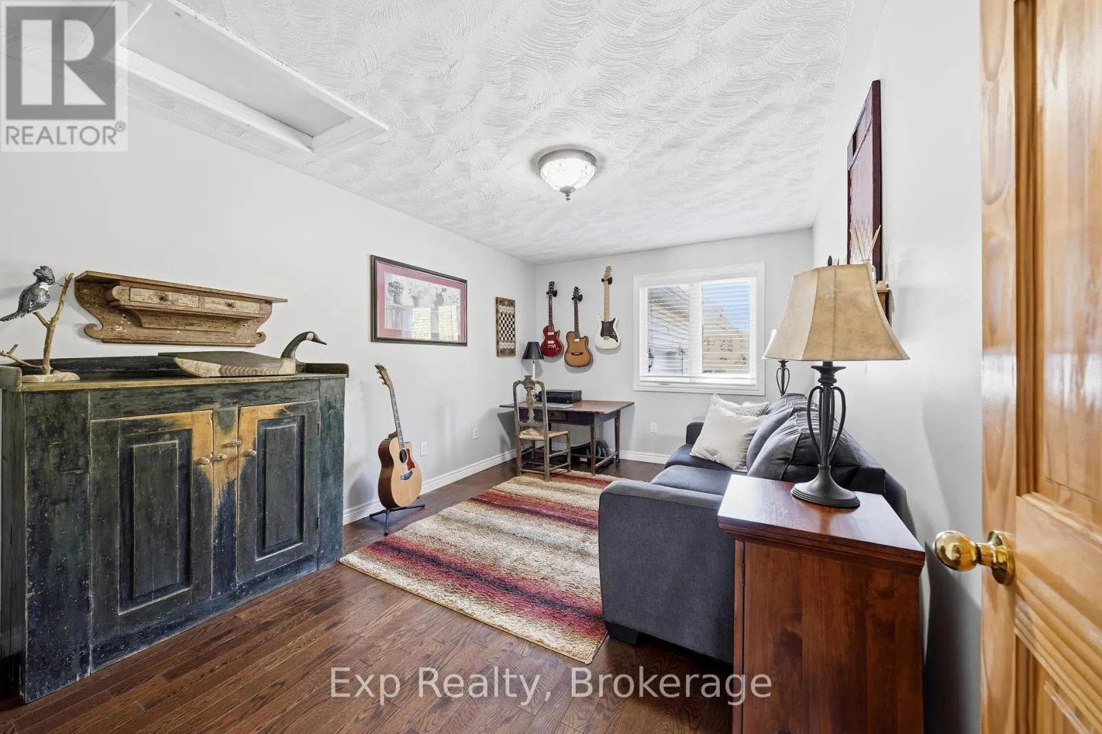 148 NORTH BEAVER LAKE ROAD