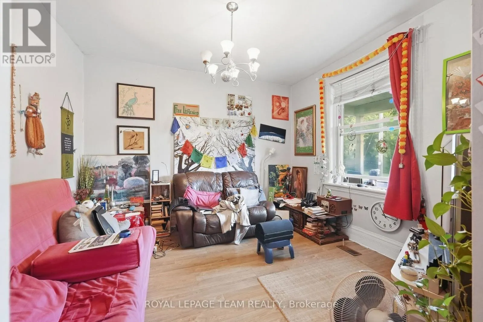32 MELROSE AVENUE