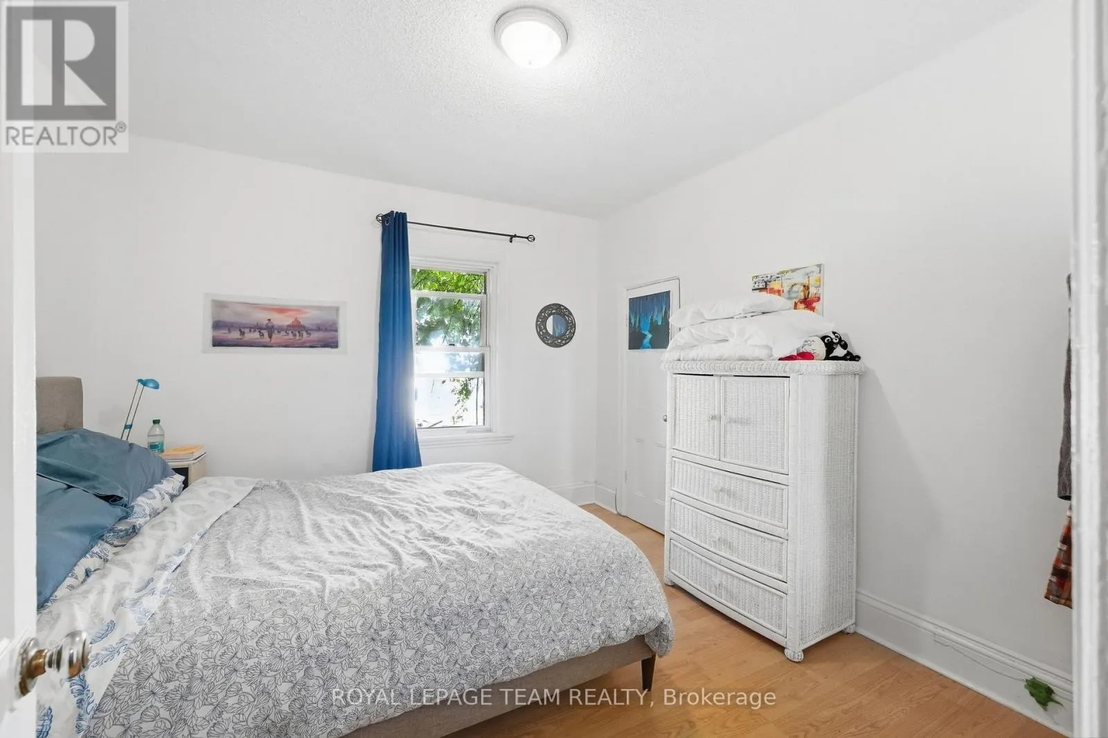 32 MELROSE AVENUE