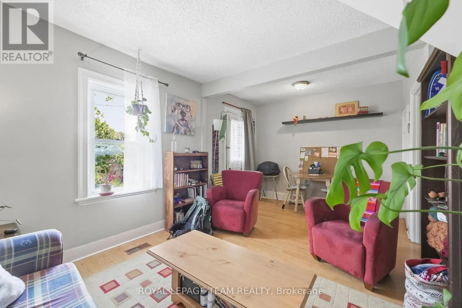 32 MELROSE AVENUE