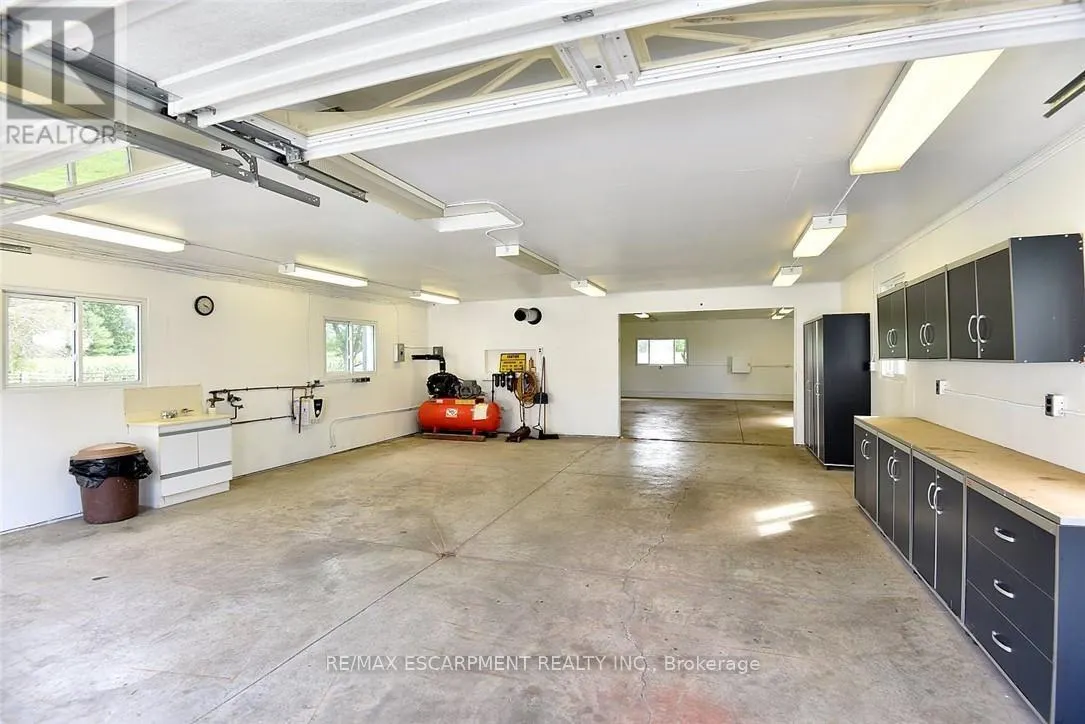 2407 CAISTOR CENTRE ROAD