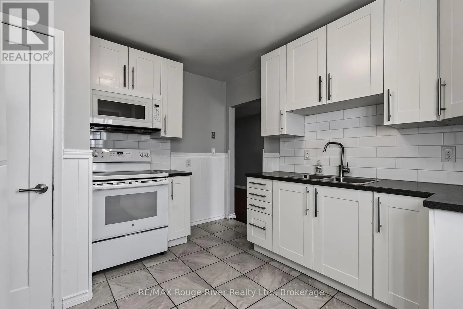 8 - 137 FURNACE STREET #8