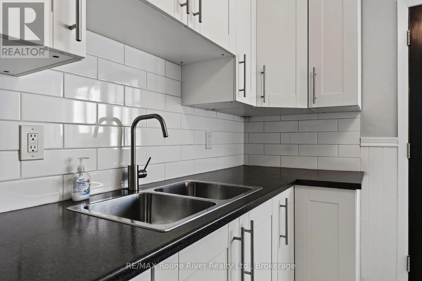 8 - 137 FURNACE STREET #8