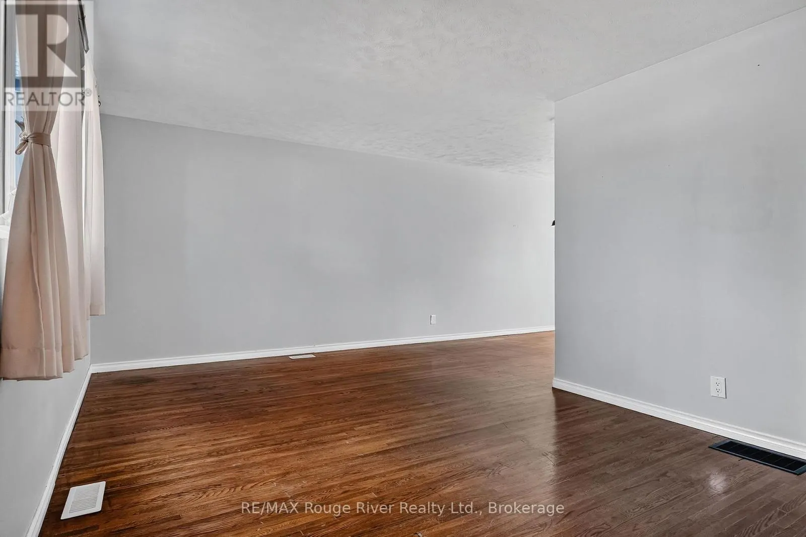 8 - 137 FURNACE STREET #8