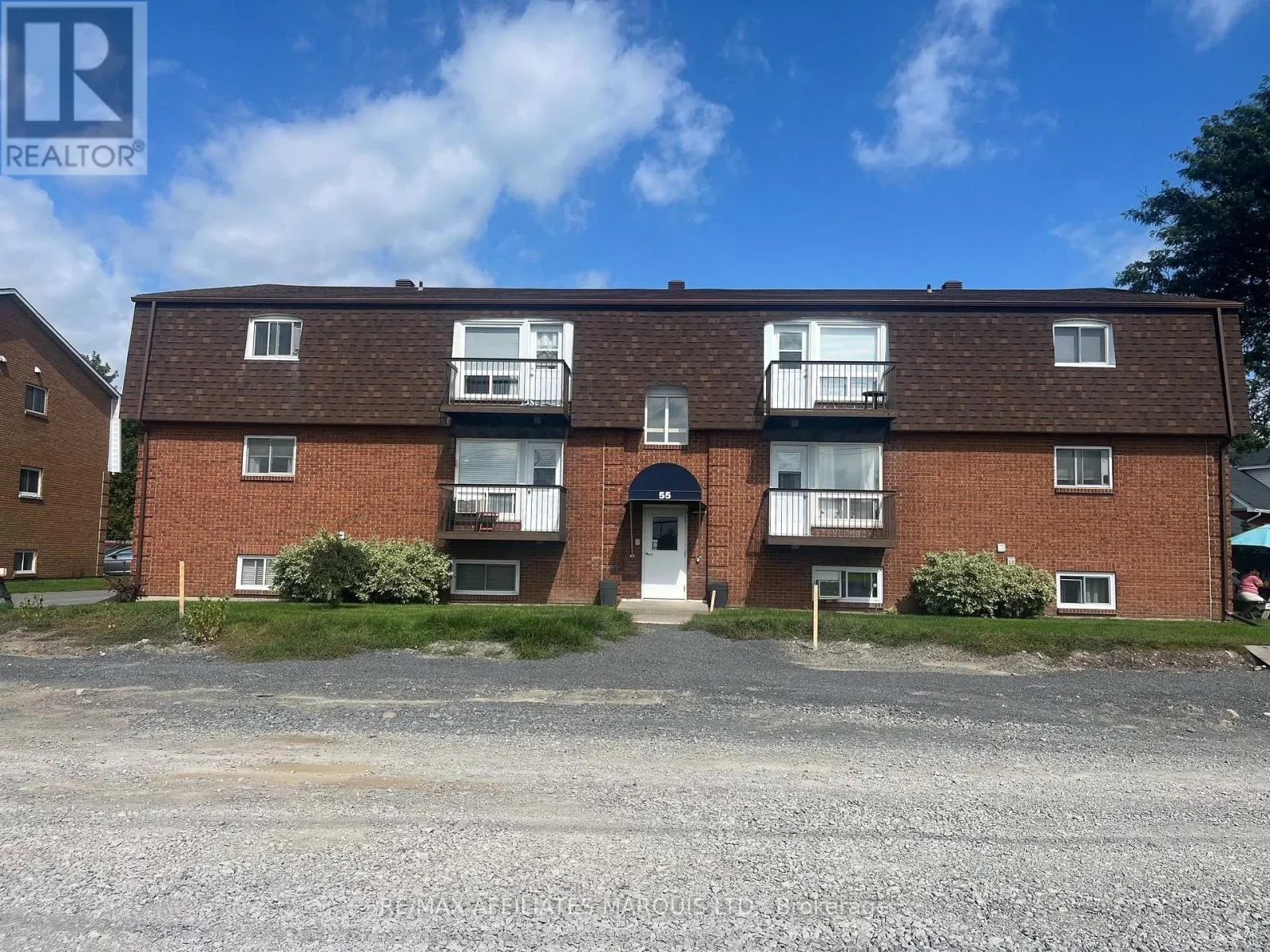 9 - 55 RACE STREET