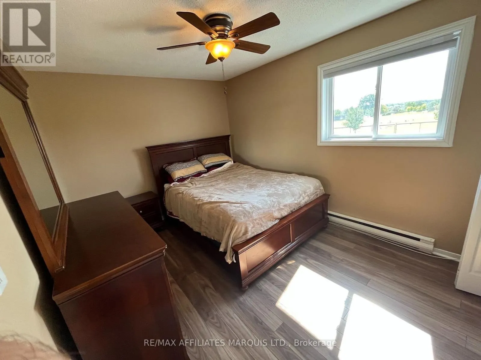 9 - 55 RACE STREET