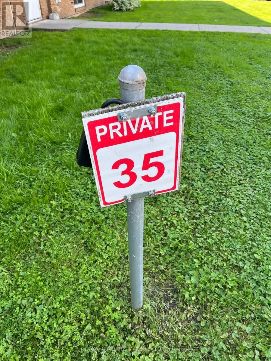 9 - 55 RACE STREET