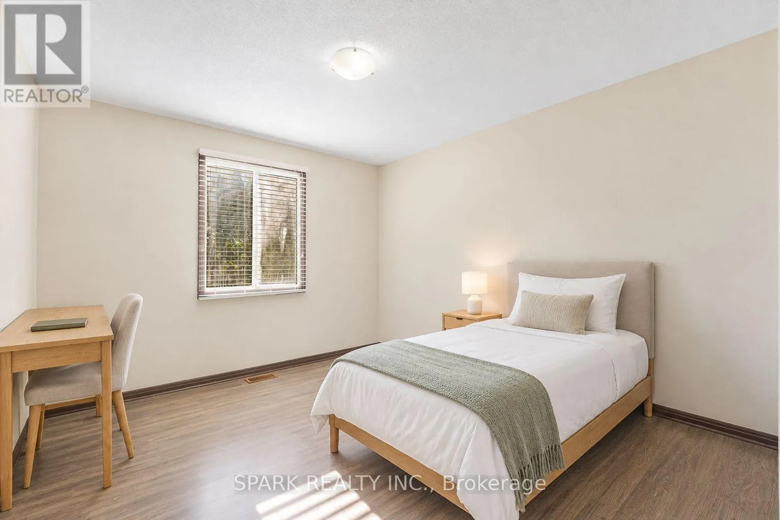 23 RANNIE COURT