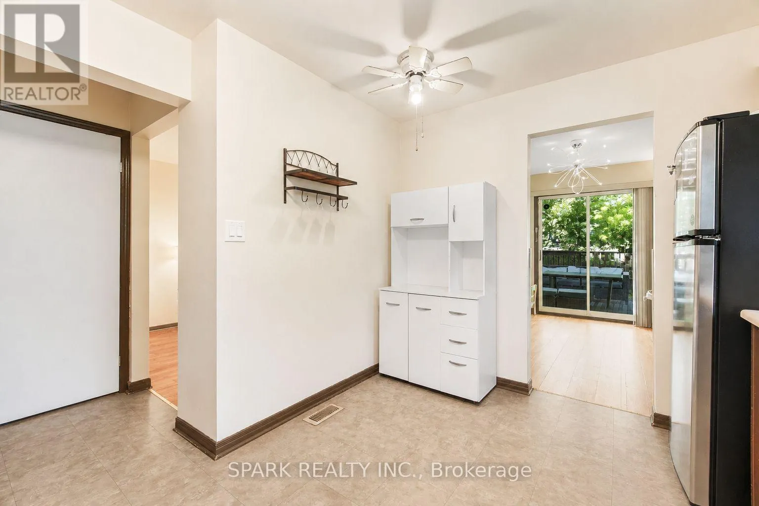 23 RANNIE COURT