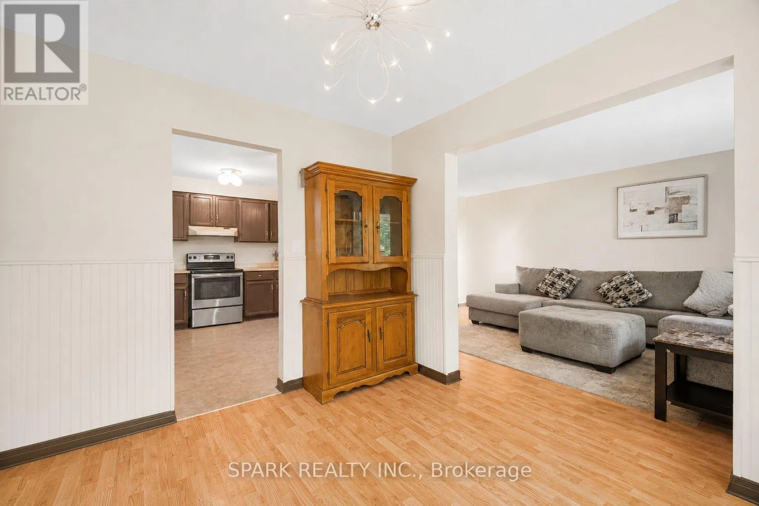 23 RANNIE COURT