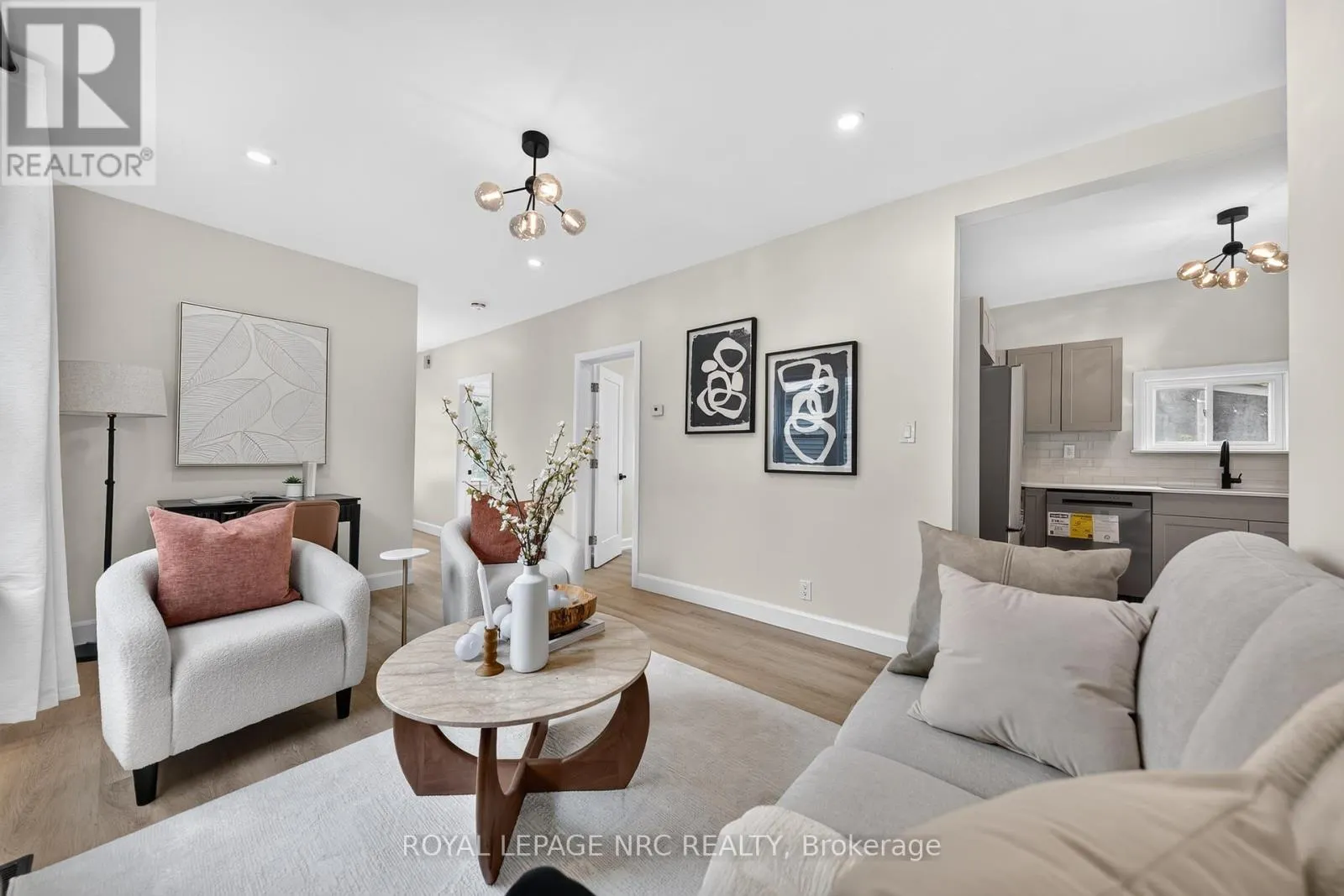 51 QUEEN STREET S