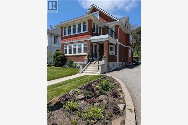 5161-5163 RIVER ROAD
