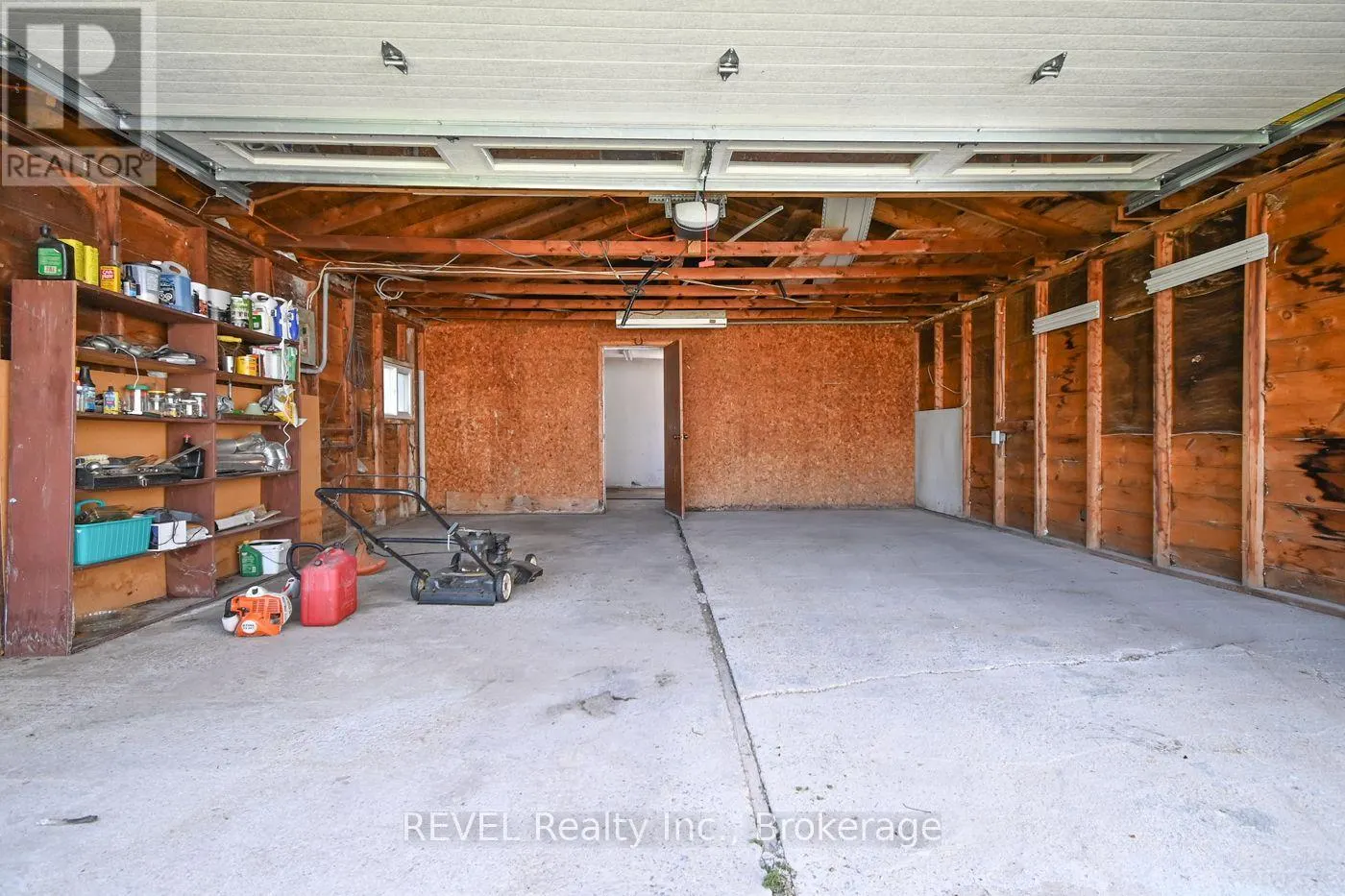 2757 NORTH SHORE DRIVE