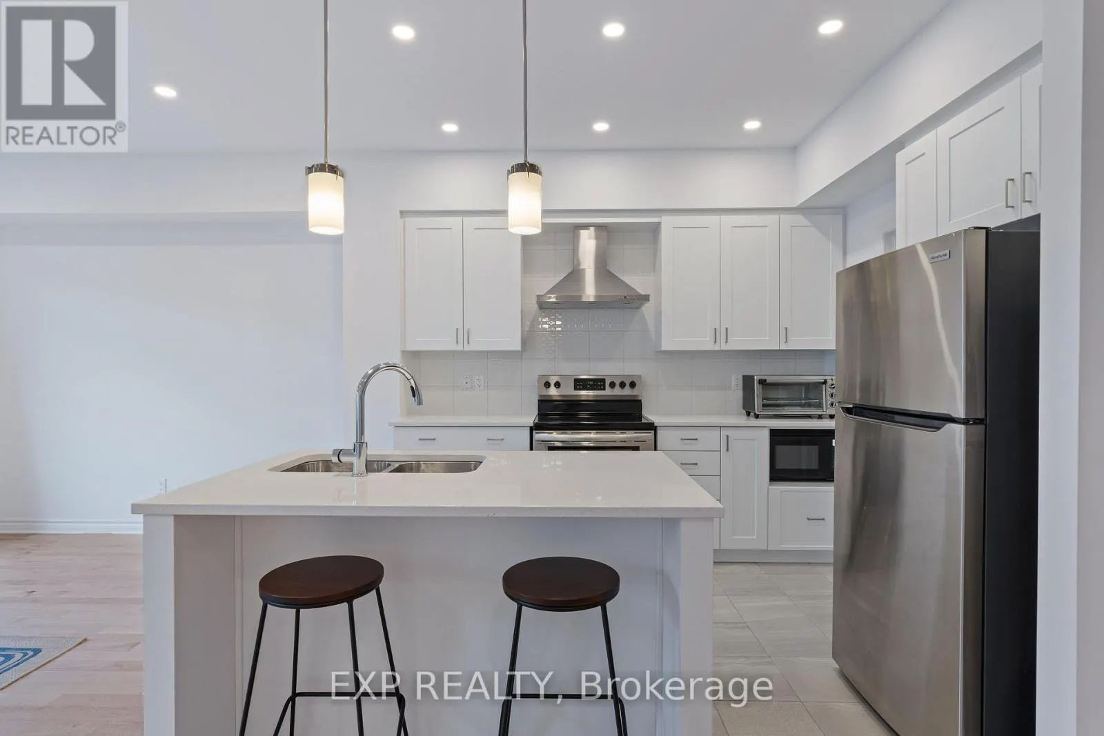 677 CORDELETTE CIRCLE