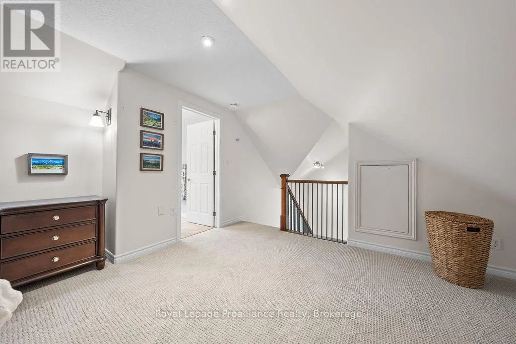 20 GRACEFIELD LANE