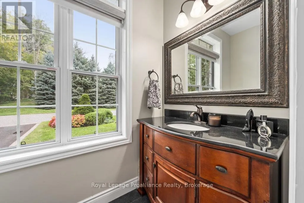 20 GRACEFIELD LANE
