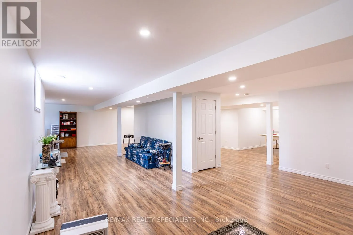 61 JONES CRESCENT